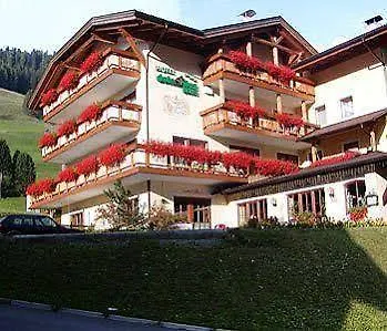 Dolomites 卡纳泽伊