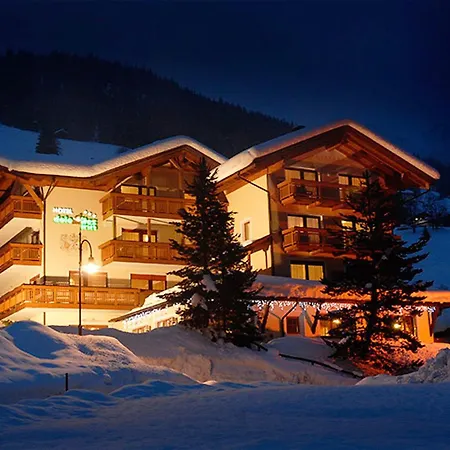 Dolomites 3* Канацеї