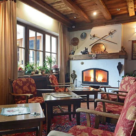 Dolomites Otel Canazei