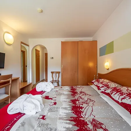 Hotel Dolomites
