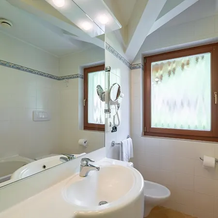 Hotel Dolomites Canazei