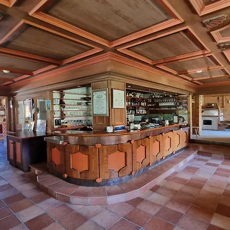 Hotel Dolomites Canazei