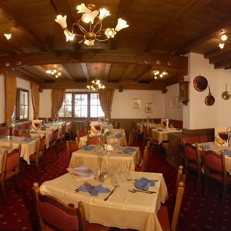 Dolomites 酒店 卡纳泽伊