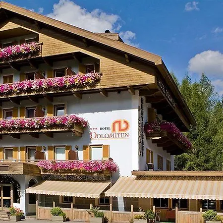 Готель Dolomites