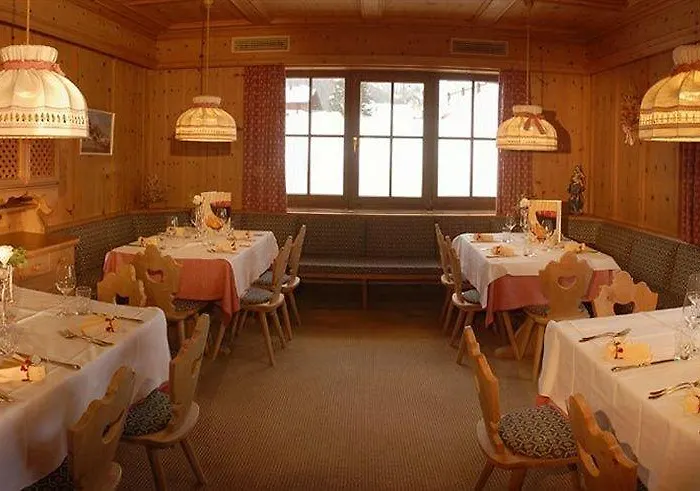 Dolomites 3* Canazei