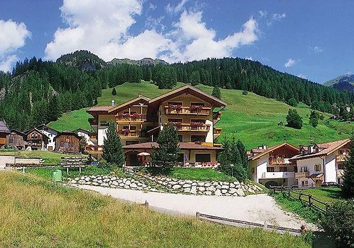Dolomites Отель Канацеи