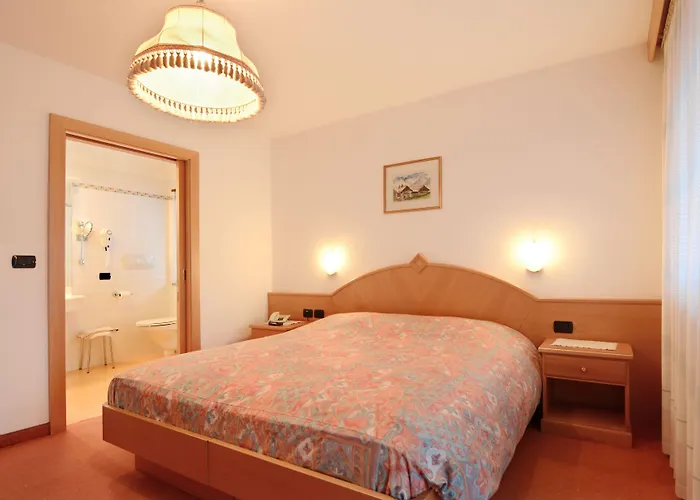 Dolomites Hotell Canazei
