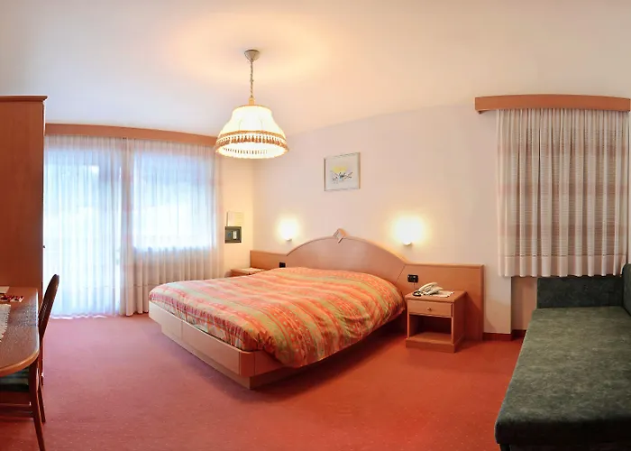 Hotell Dolomites Canazei