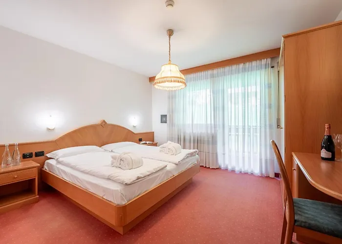 Dolomites Hotell Canazei