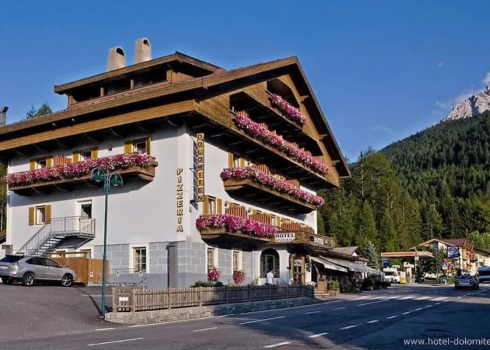 Otel Dolomites 3*